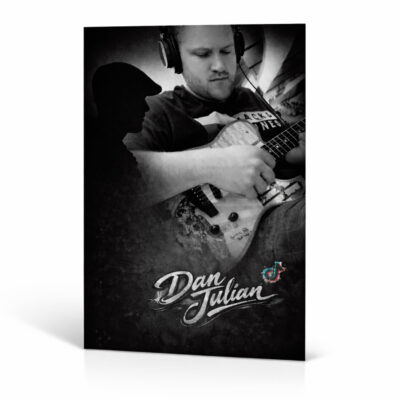 Dan-Julian Merch Autogrammkarte